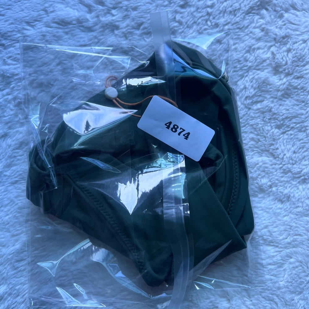 Quince Women's Recycled Polyamide V-Neck Bikini Top Dark Green ATG001 Medium NWT - Picture 8 of 8